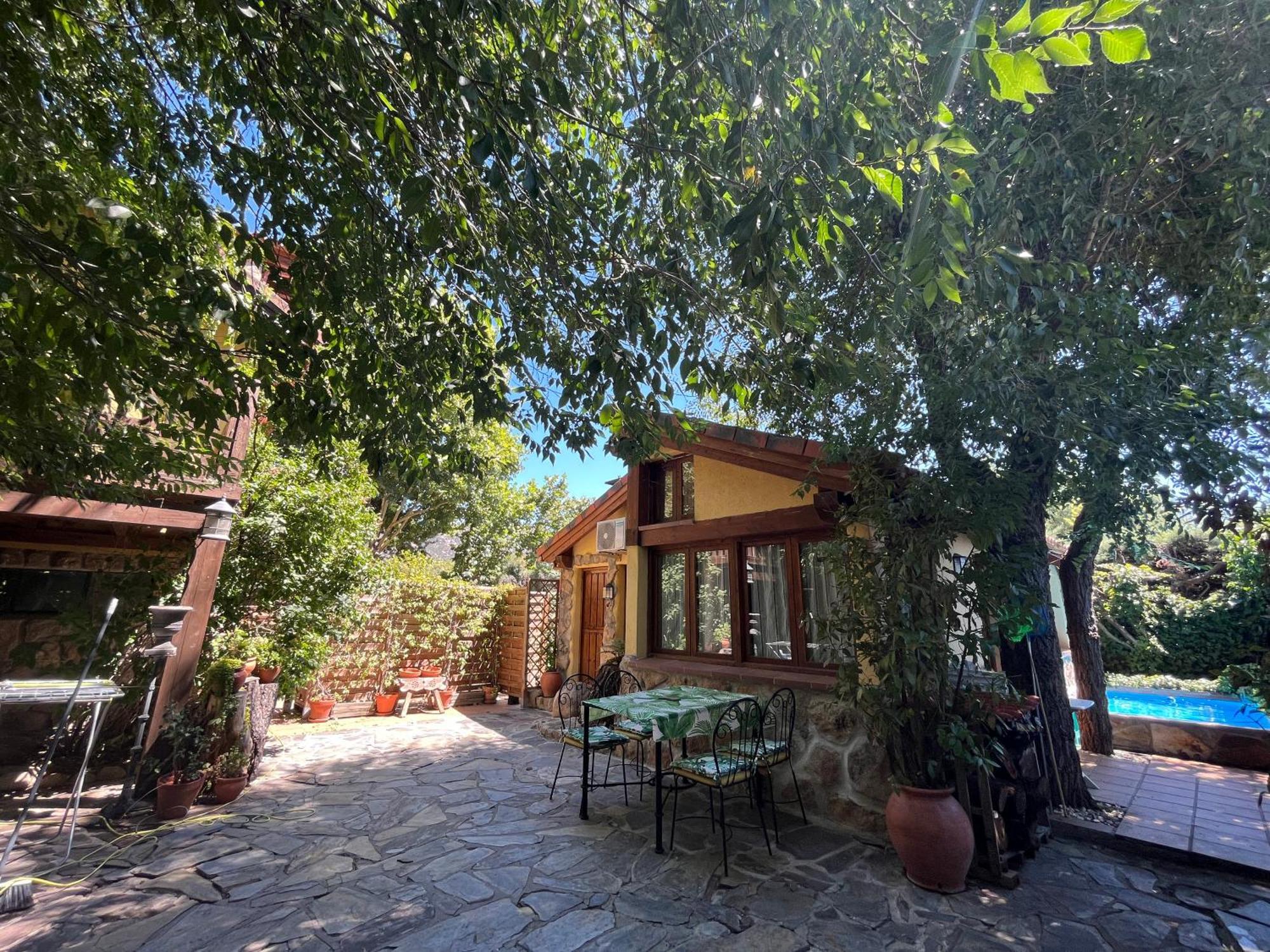 Acogedora Casa Rural En La Sierra De Madrid Mataelpino Exterior photo